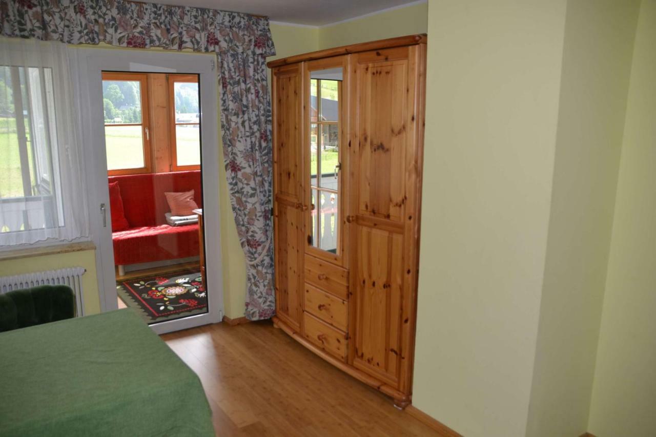 Pension Edelweiss Top21 Gosau Exterior photo