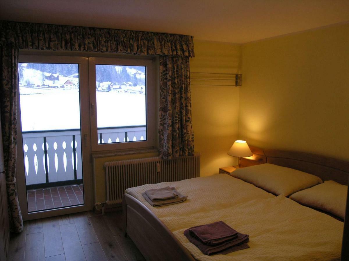 Pension Edelweiss Top21 Gosau Exterior photo